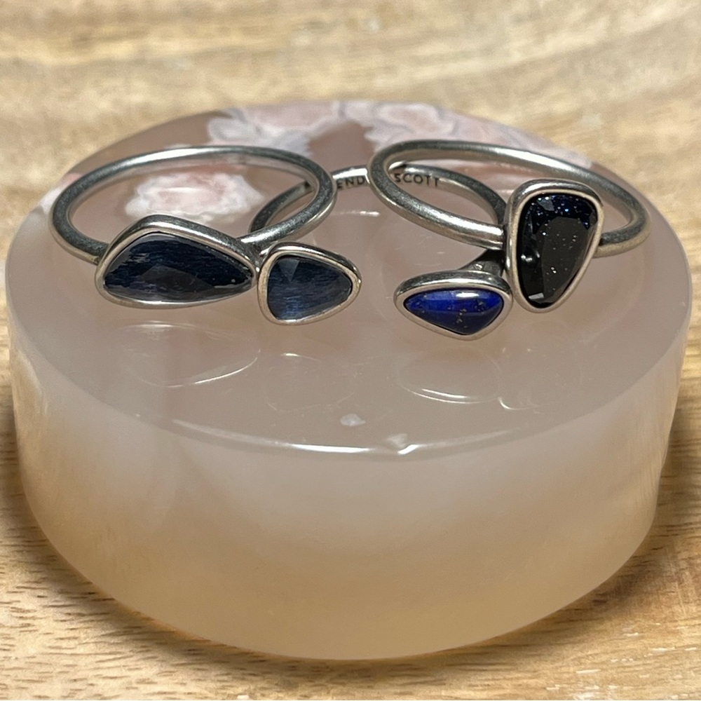 Kendra Scott Ivy Ring Set in Navy Silver-tone - Picture 4 of 10